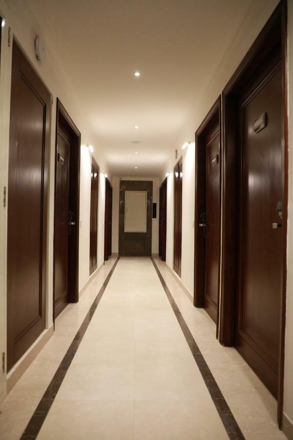 Hotel Golden Tower Near Heritage Street Amritsar Esterno foto