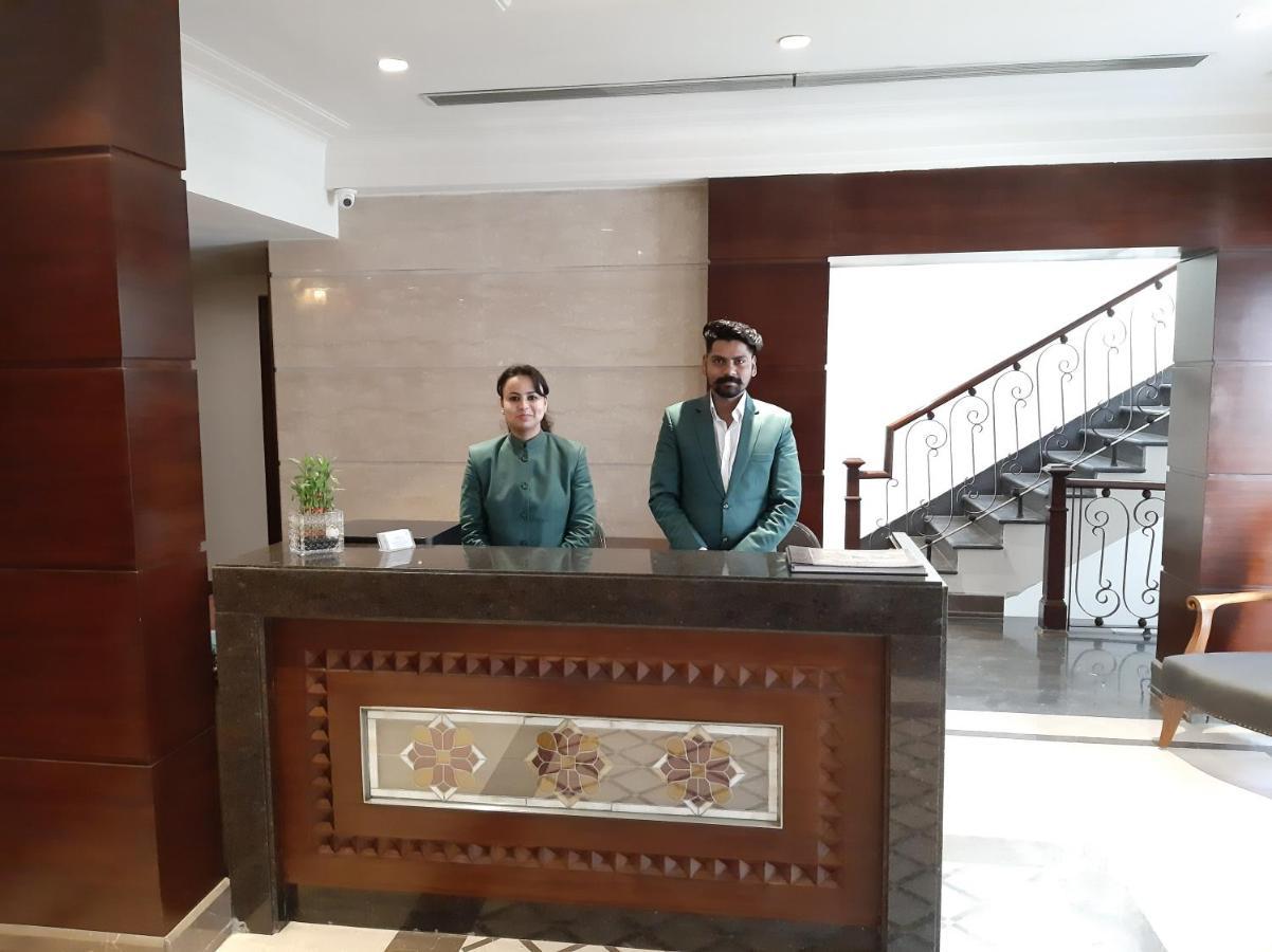 Hotel Golden Tower Near Heritage Street Amritsar Esterno foto